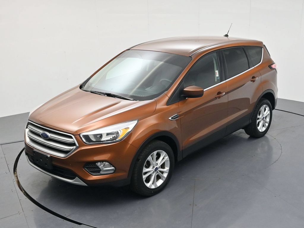 Used 2017 Ford Escape SE AWD/4WD image 34