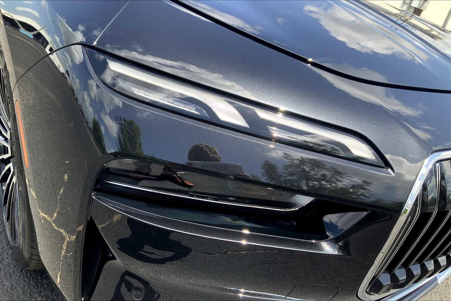 Certified 2025 BMW i7 eDrive50 w/ Premium Package image 14