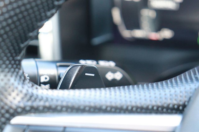 Used 2024 Mitsubishi Outlander 4WD Plug-In Hybrid image 25