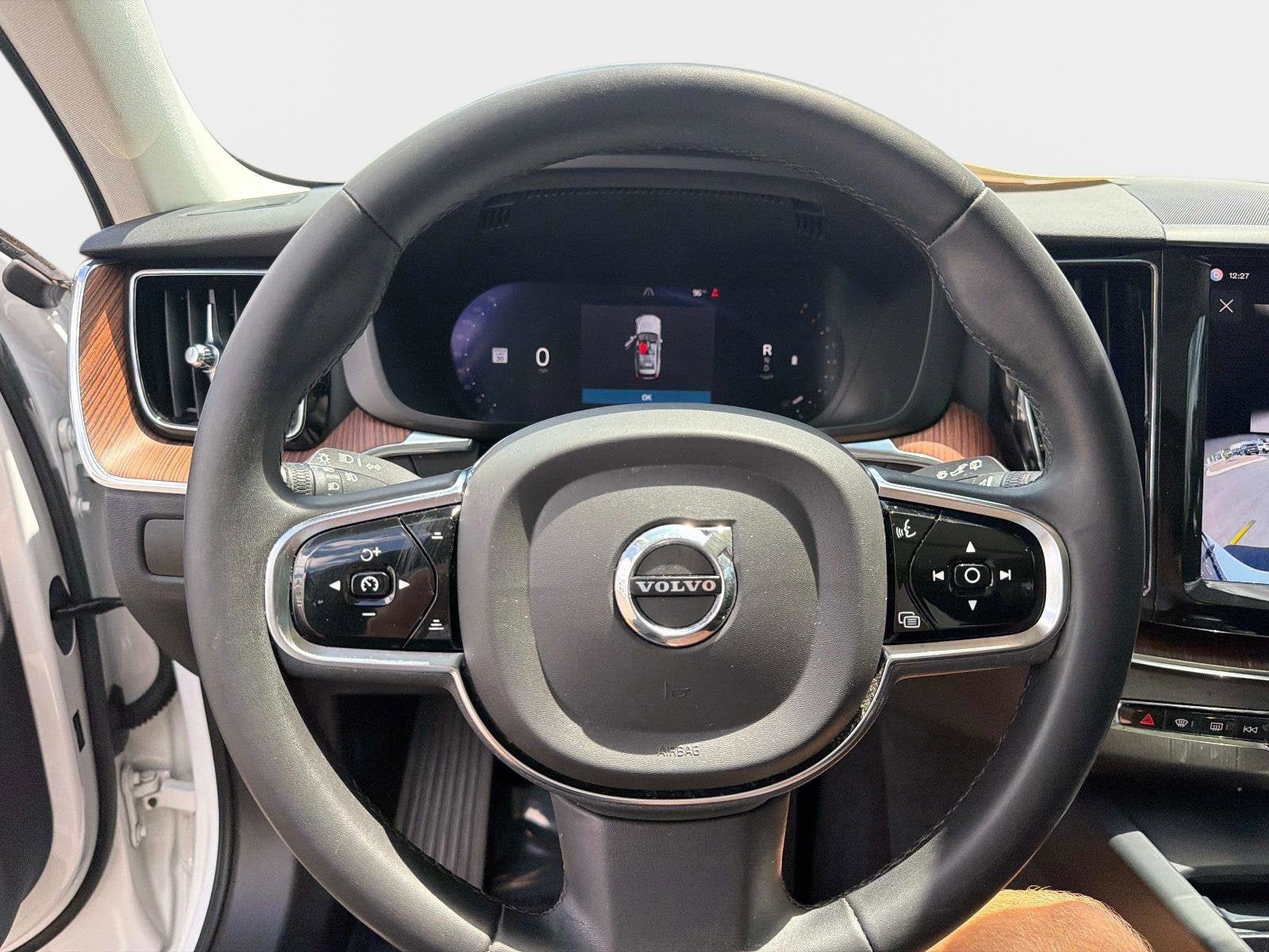Certified 2024 Volvo XC60 B5 Plus AWD/4WD image 24