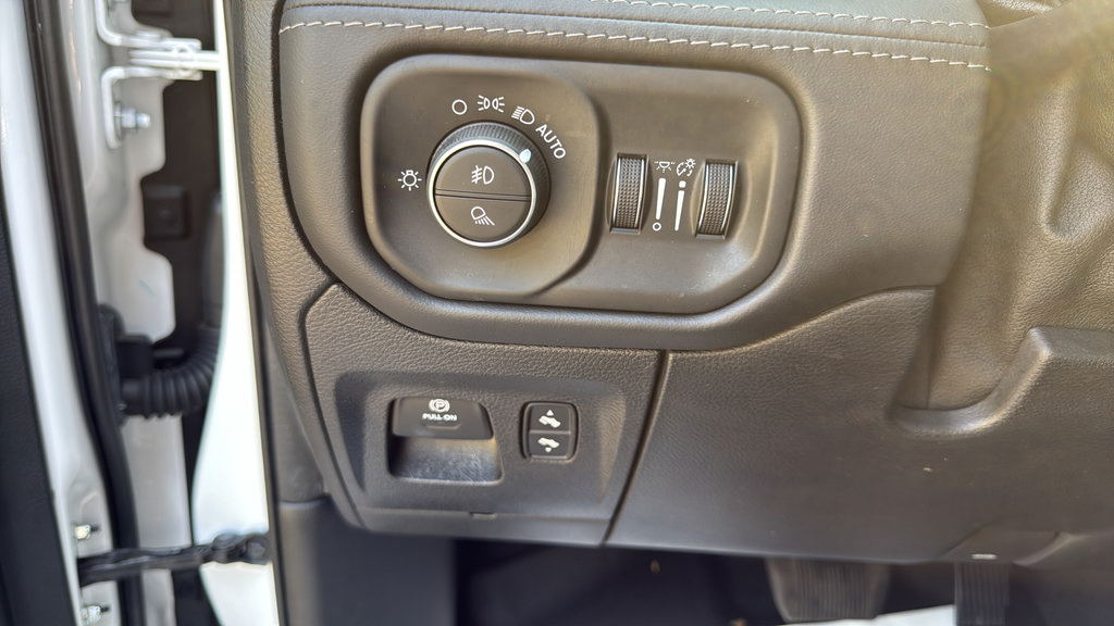 Used 2021 RAM 1500 Limited AWD/4WD image 30