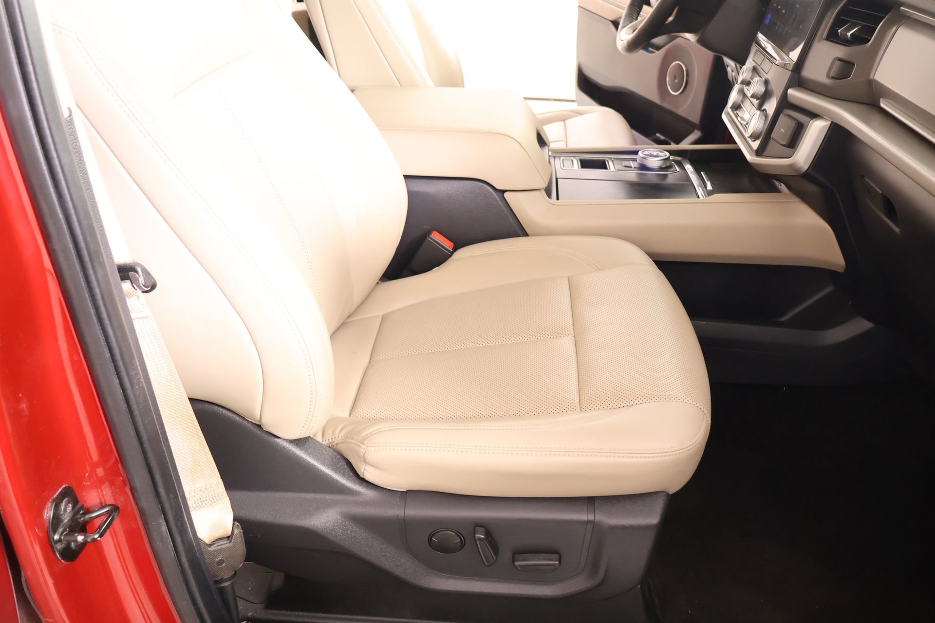 Used 2022 Ford Expedition XLT RWD image 15