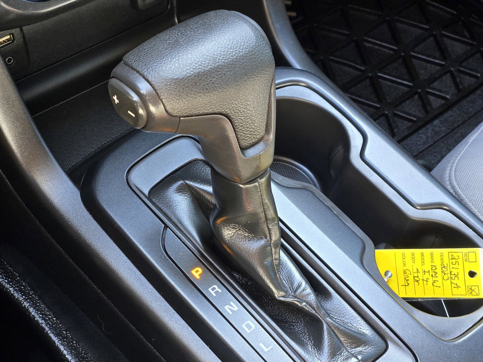 Used 2018 Chevrolet Colorado W/T image 19