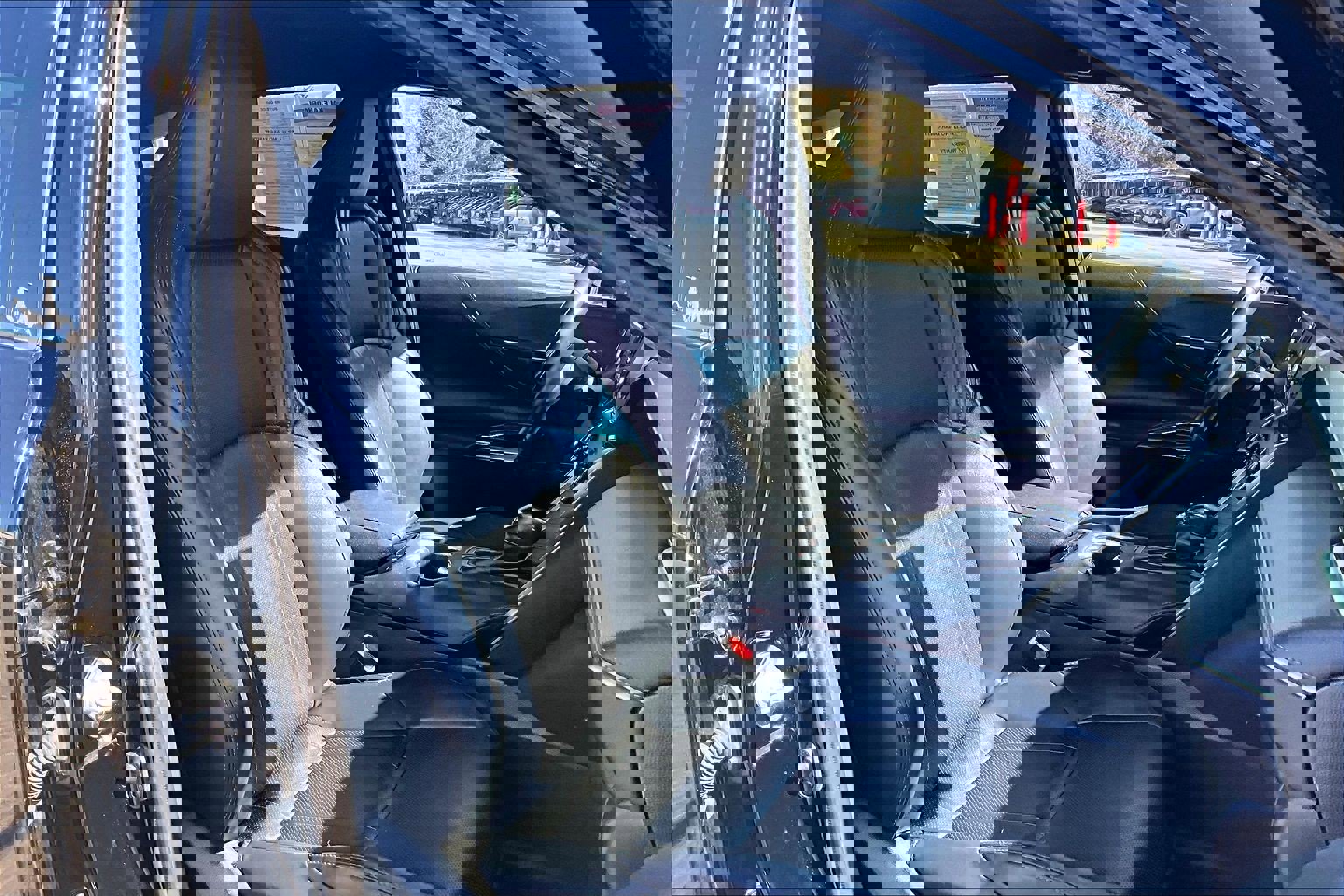 Used 2021 Toyota Venza XLE w/ Softex Package image 7