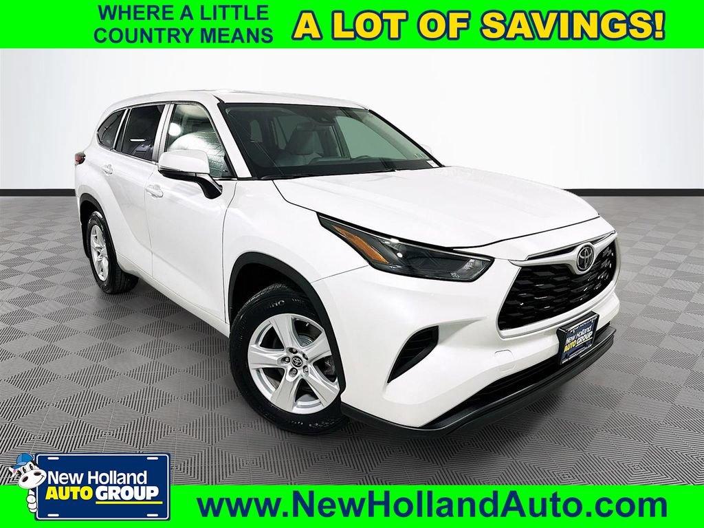 Used 2023 Toyota Highlander L AWD/4WD image 1