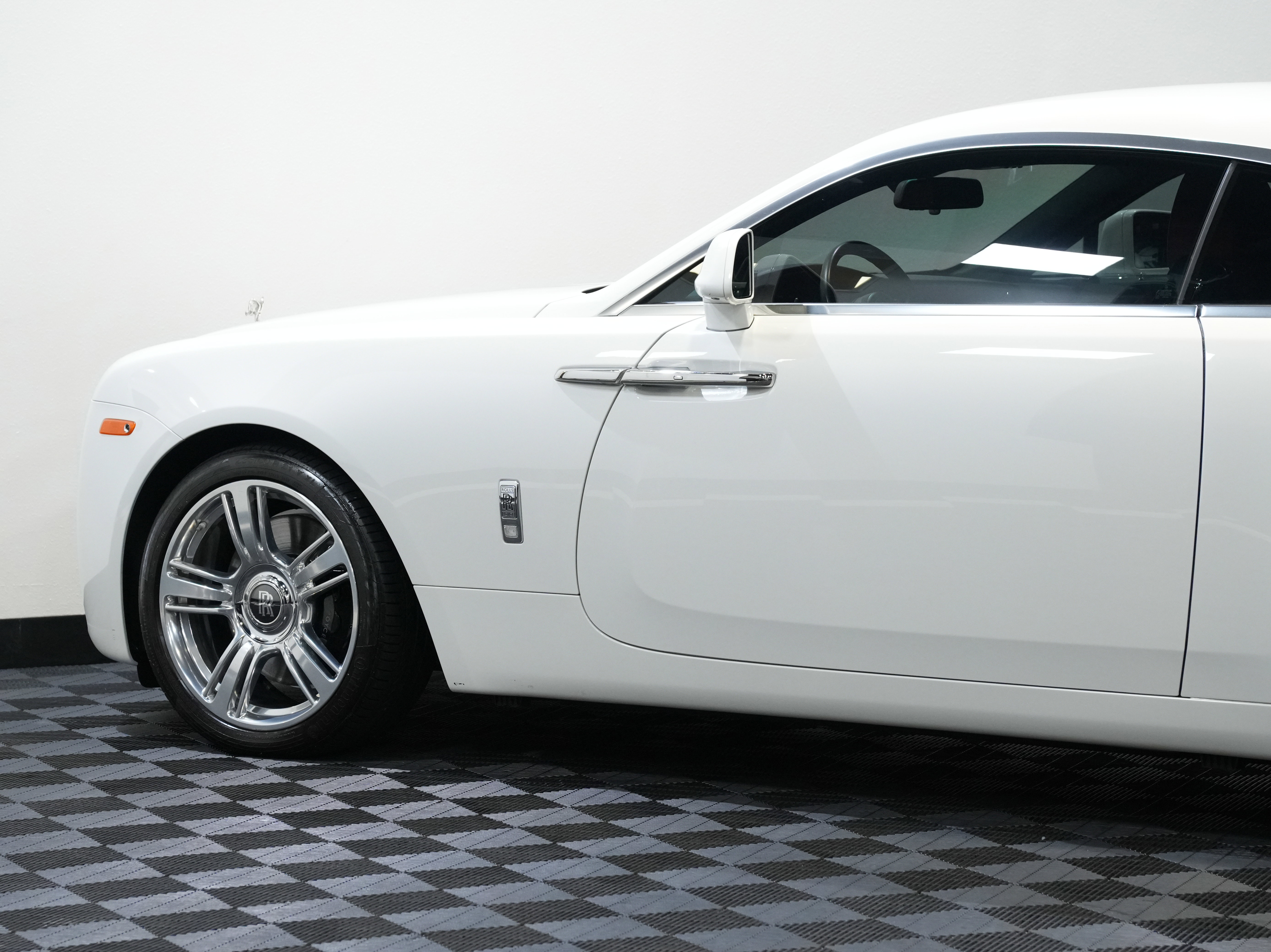 Used 2016 Rolls-Royce Wraith COUPE 2D image 21