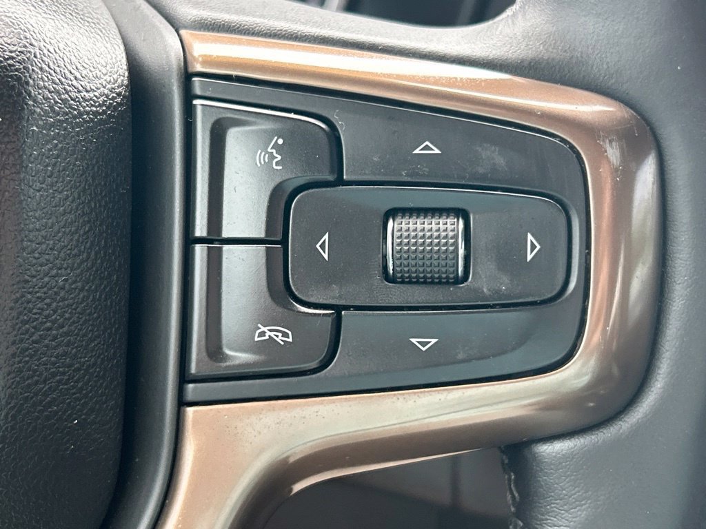 Used 2021 Chevrolet Suburban High Country RWD image 27