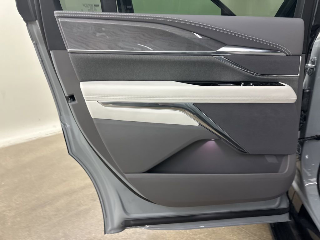 New 2026 Cadillac Escalade IQL Luxury image 26