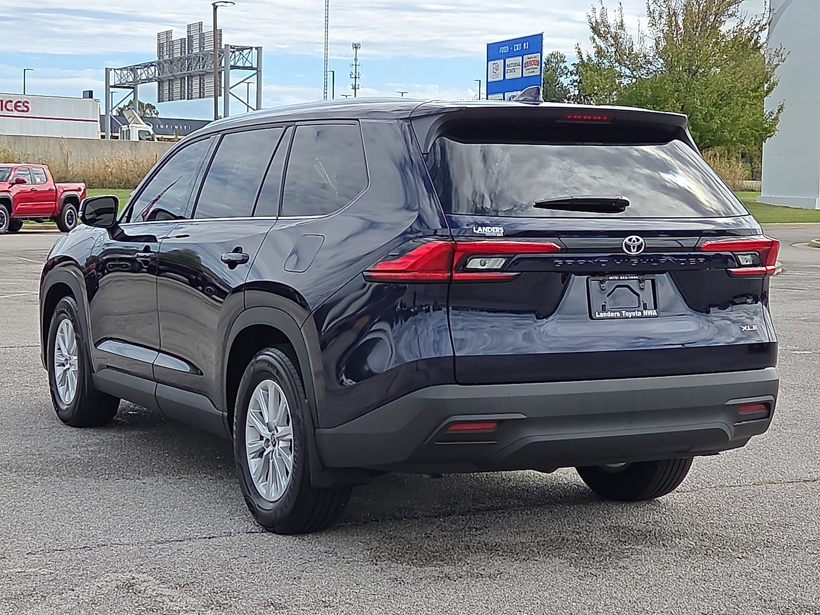 Used 2024 Toyota Grand Highlander FWD image 4