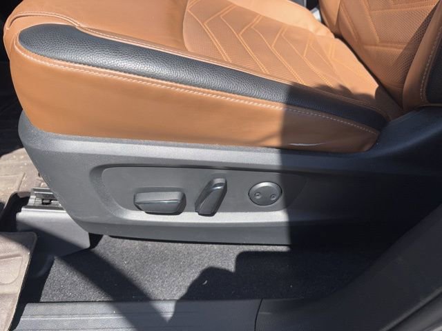 Used 2022 Nissan Pathfinder Platinum w/ Lighting Package (N93) image 17