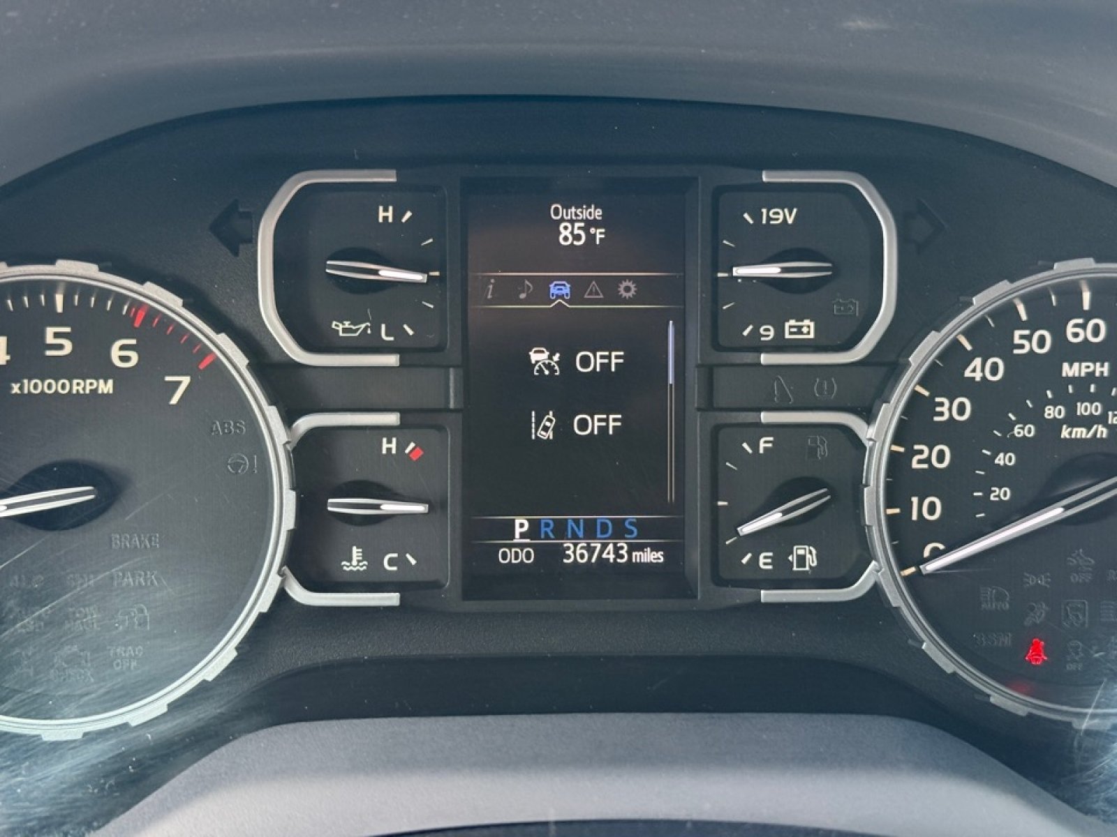 Used 2021 Toyota Tundra SR5 AWD/4WD image 24