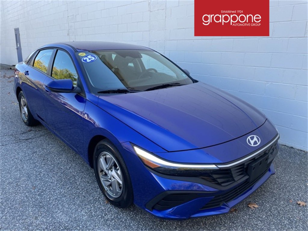 Used 2025 Hyundai Elantra SE