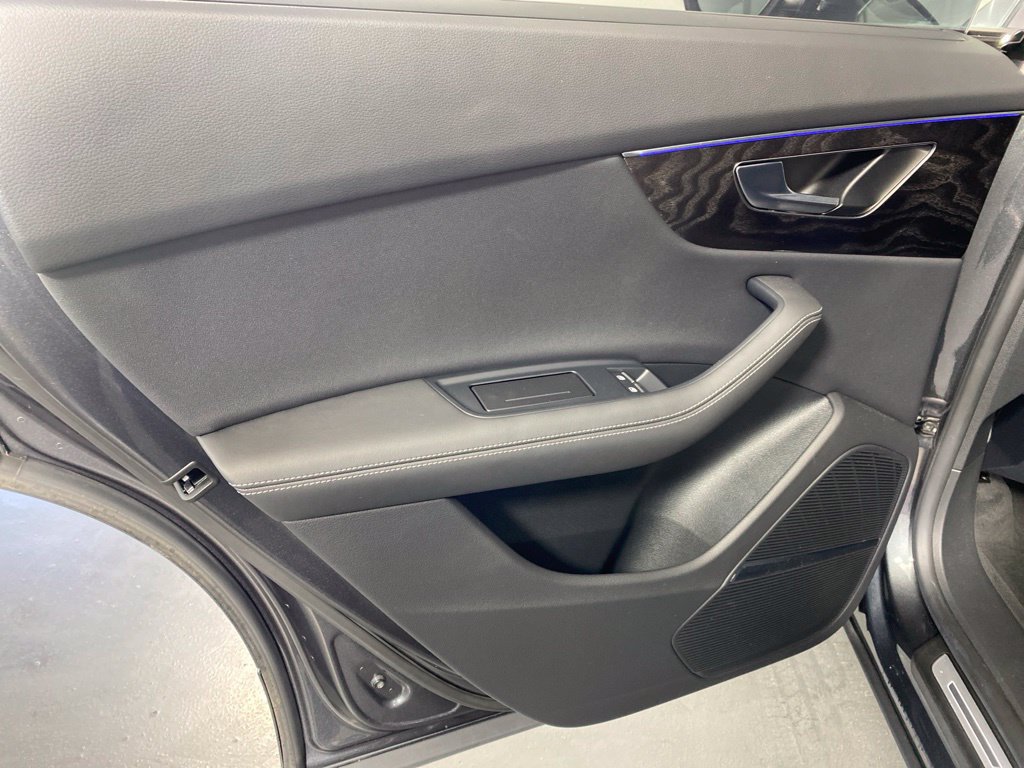 Used 2023 Audi Q8 Prestige w/ Prestige Package AWD/4WD image 24