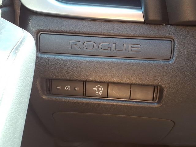 Used 2024 Nissan Rogue S AWD/4WD image 15
