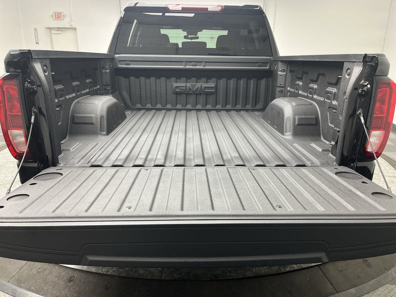 New 2026 GMC Sierra 1500 SLE AWD/4WD image 31