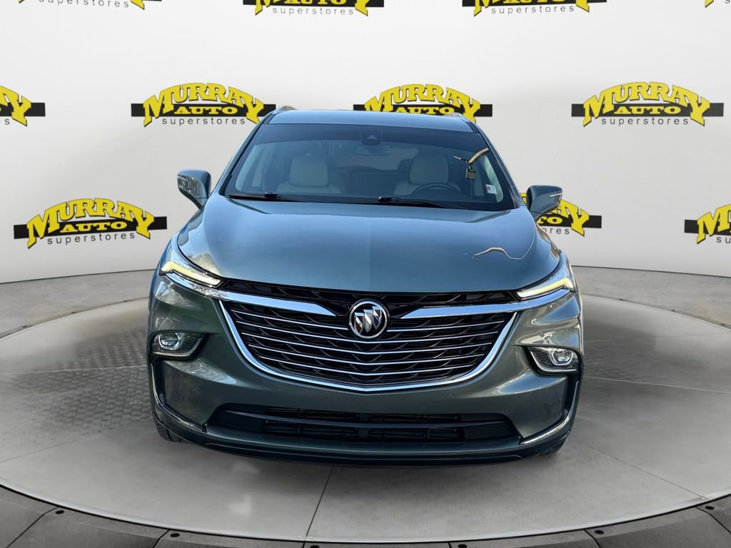 Used 2023 Buick Enclave Essence image 8