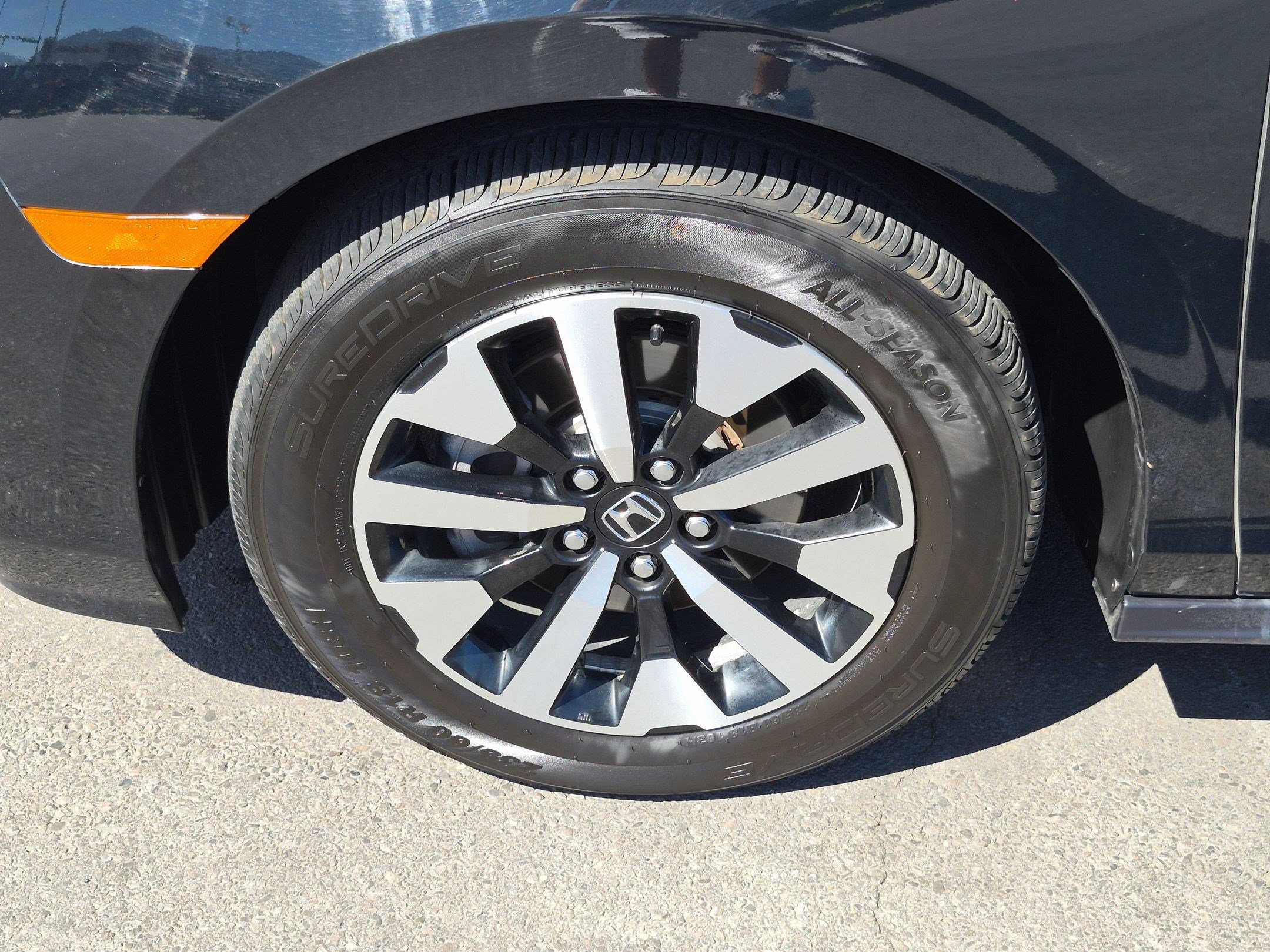 Used 2025 Honda Odyssey EX-L image 14