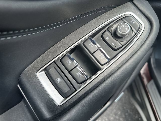 Used 2025 Subaru Outback Touring XT AWD/4WD image 18