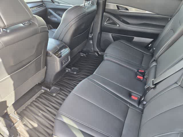 Certified 2026 INFINITI QX60 Luxe w/ Cargo Package AWD/4WD image 12