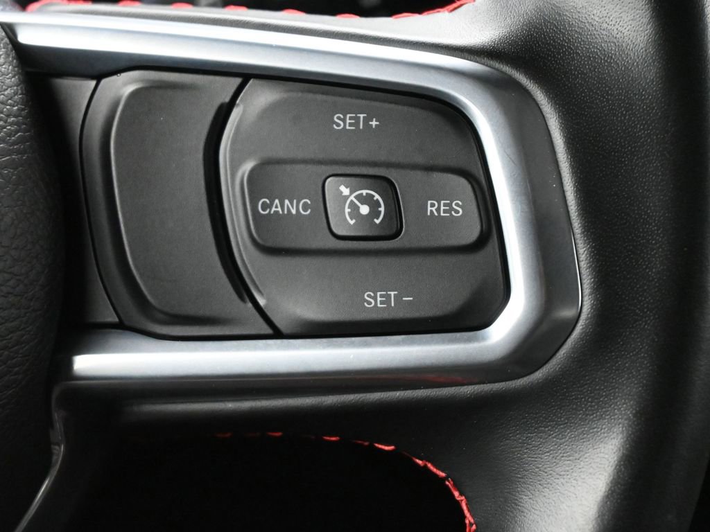 Used 2022 Jeep Wrangler Unlimited Rubicon AWD/4WD image 7