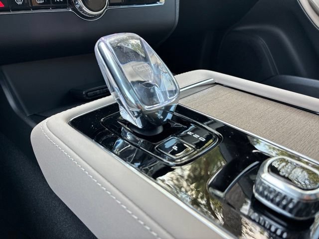 New 2026 Volvo XC90 B5 Core AWD/4WD image 33