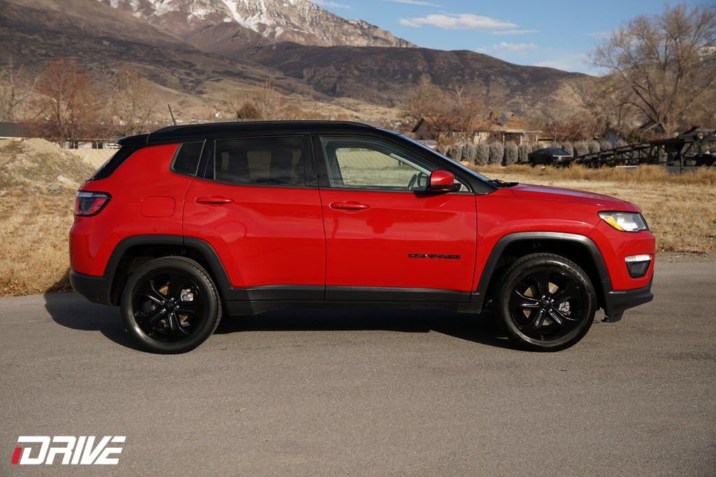 Used 2020 Jeep Compass Latitude image 12