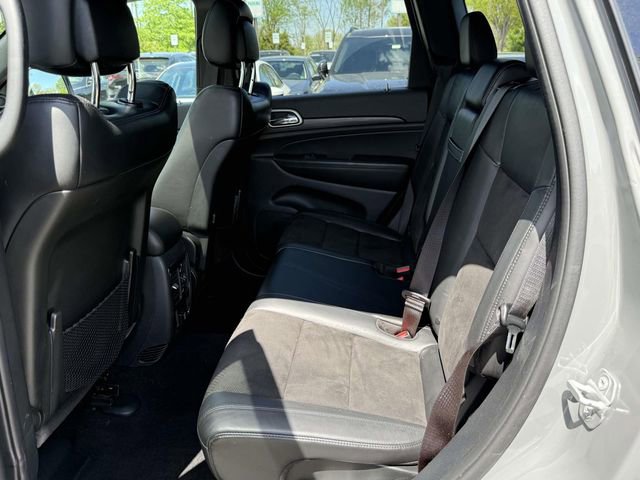 Used 2020 Jeep Grand Cherokee Altitude AWD/4WD image 17