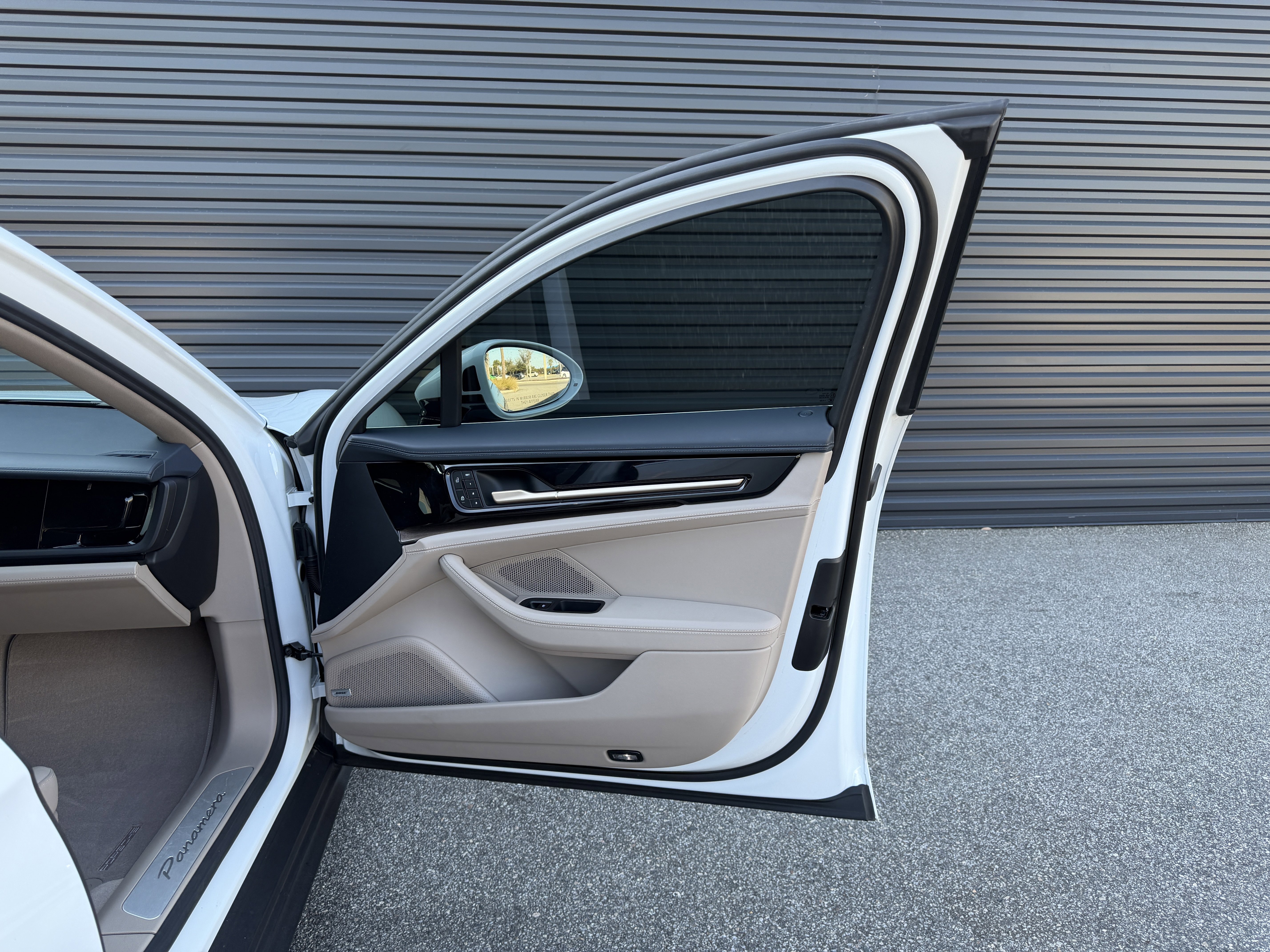 Certified 2024 Porsche Panamera 4 image 29