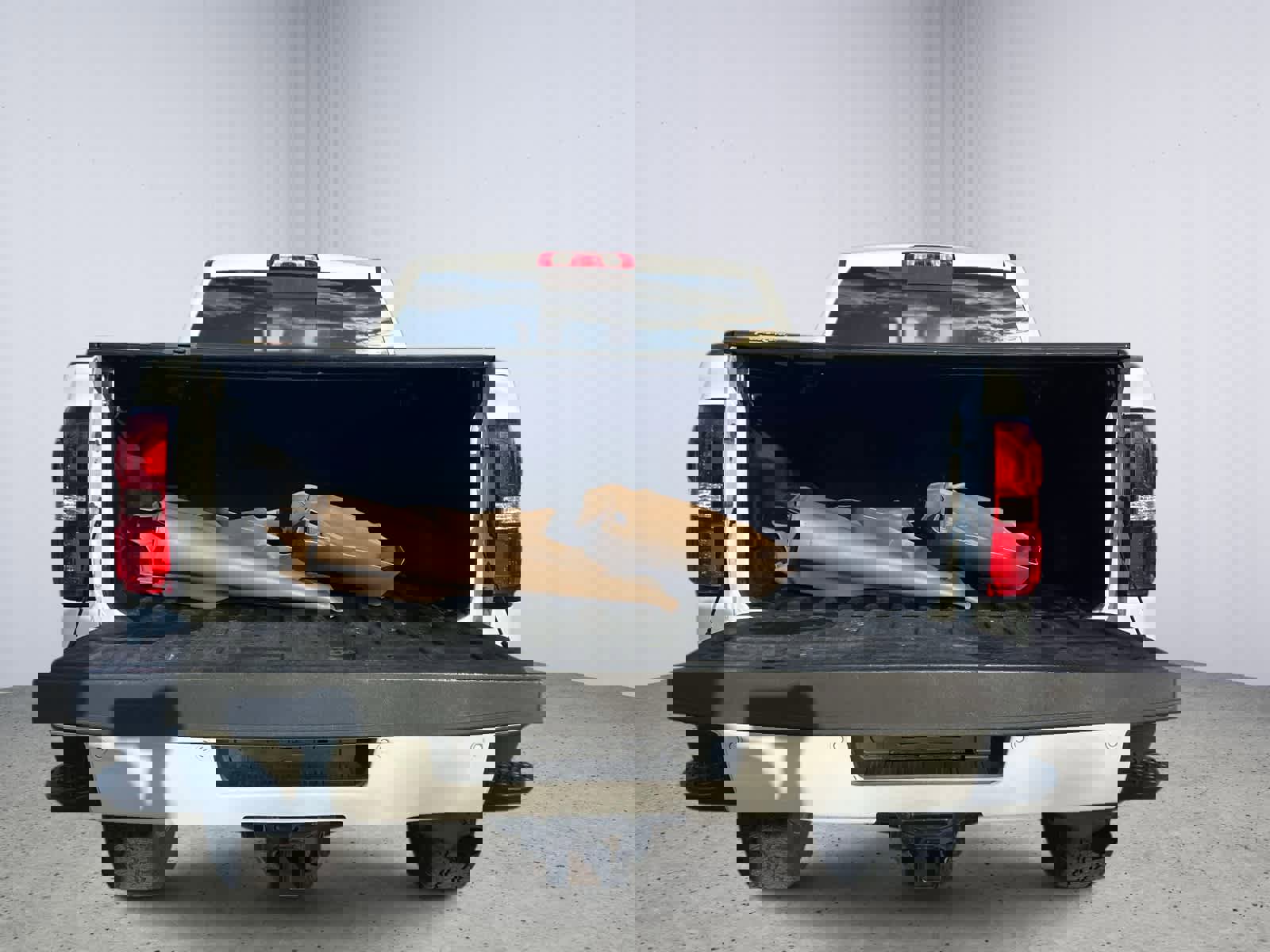 Used 2017 GMC Sierra 2500 Denali w/ Suspension Package, Off-Road image 11