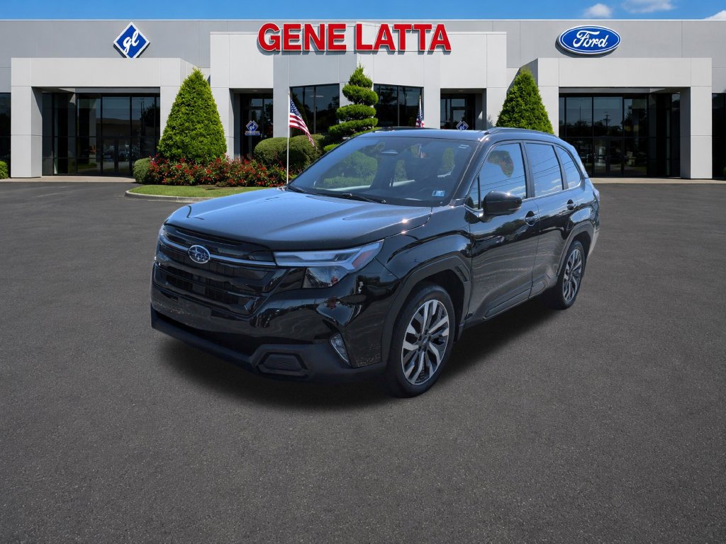 Used 2025 Subaru Forester Touring AWD/4WD image 3