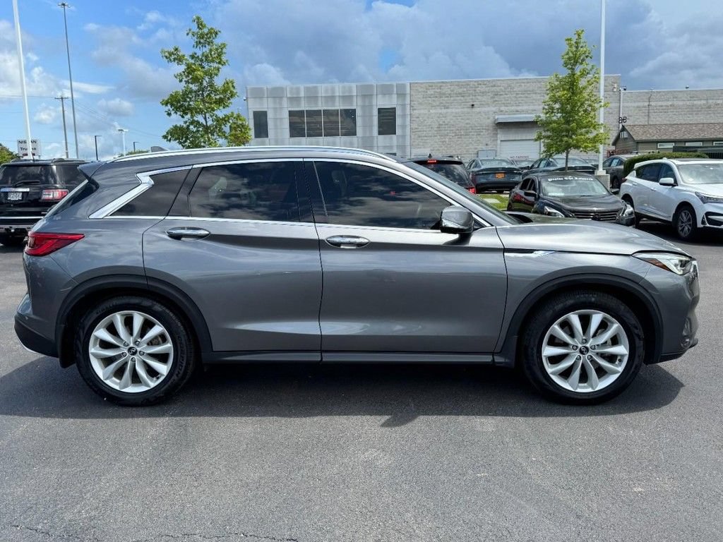 Used 2019 INFINITI QX50 Essential w/ Premium Heat Package AWD/4WD image 2