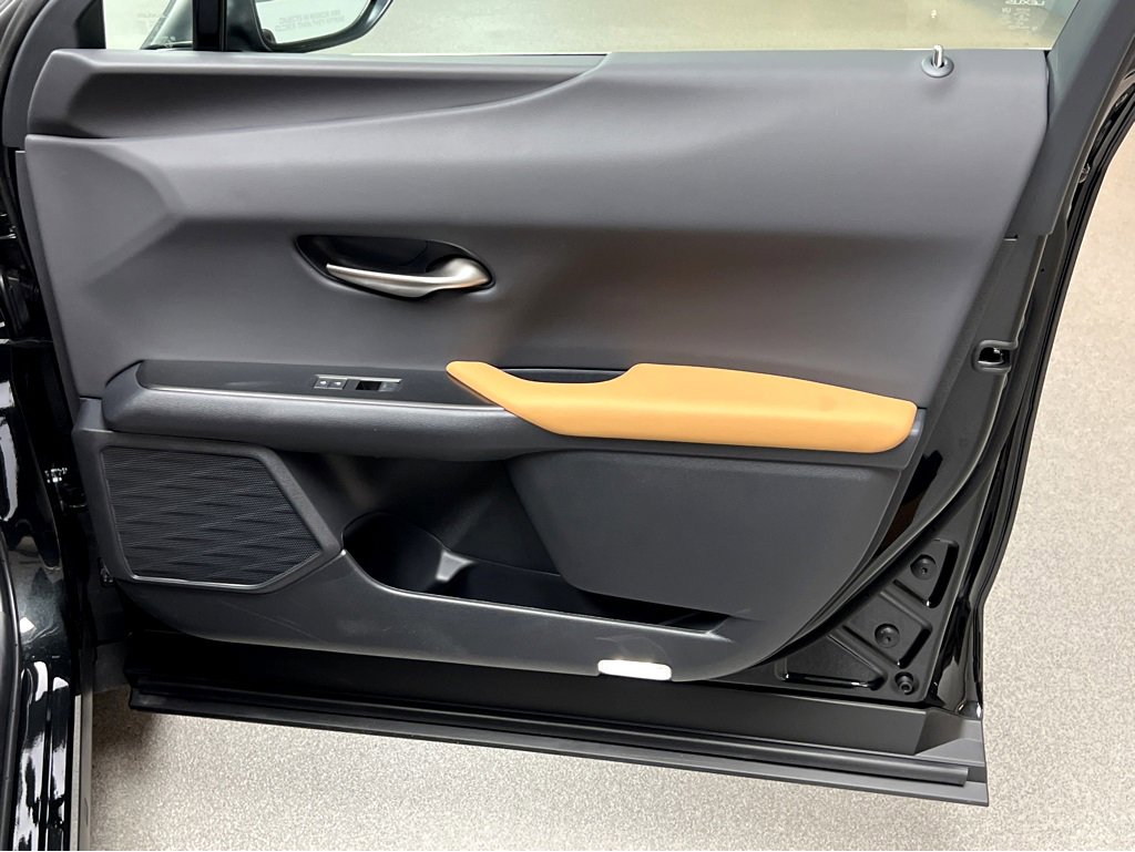 New 2025 Lexus UX 300h AWD image 24