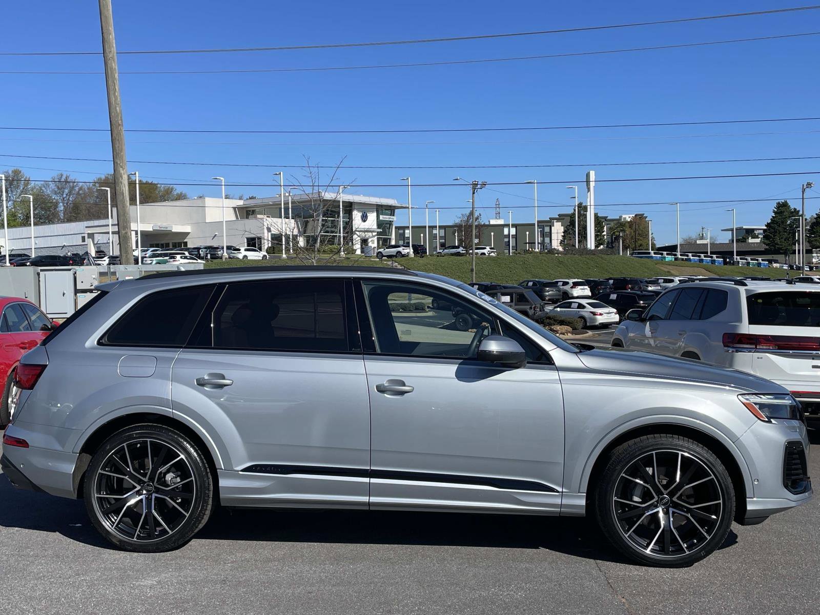 Used 2025 Audi Q7 3.0T Premium Plus w/ Premium Plus Package image 8