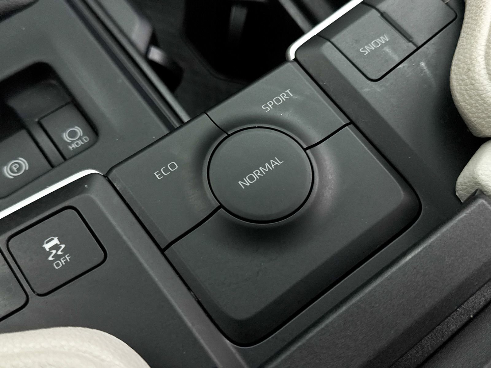 Used 2025 Toyota Grand Highlander FWD image 10