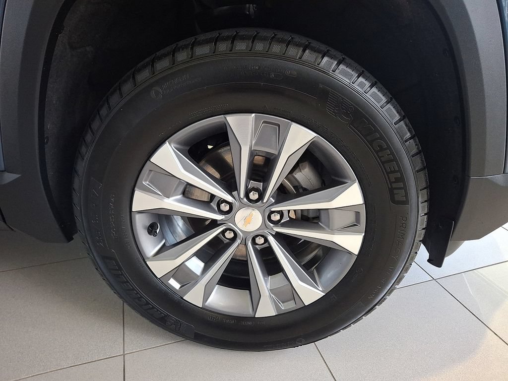 Certified 2026 Chevrolet Equinox LT AWD/4WD image 11