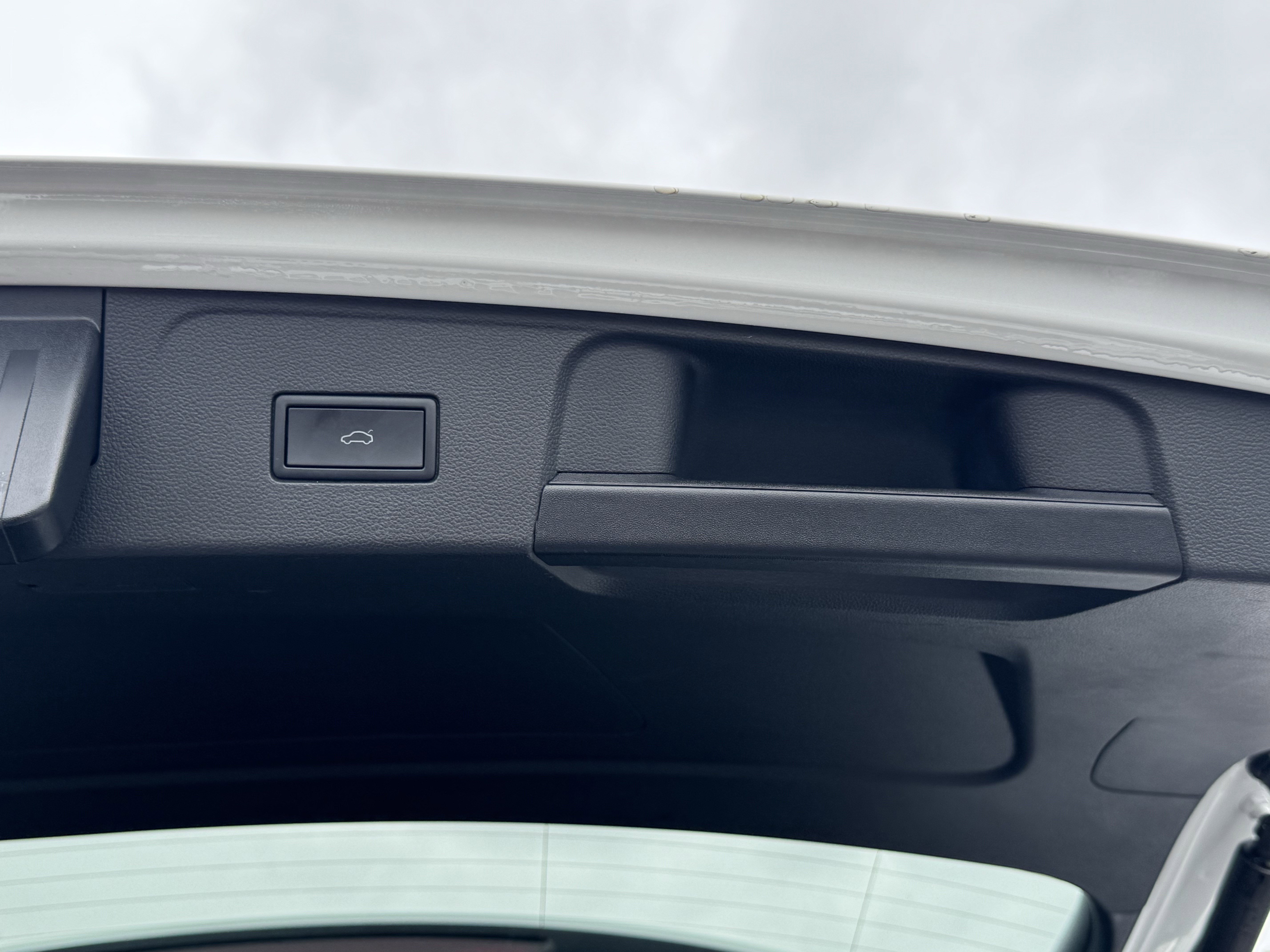 Certified 2024 Volkswagen Atlas Peak Edition SE image 41