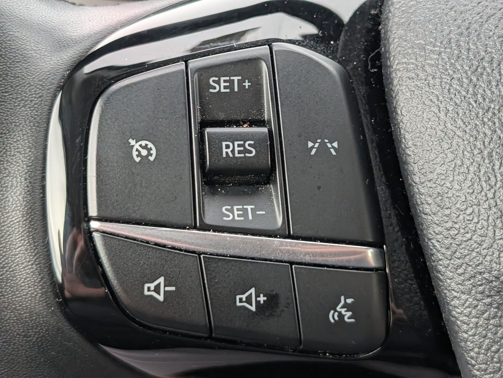 Used 2024 Ford Escape Active AWD/4WD image 22