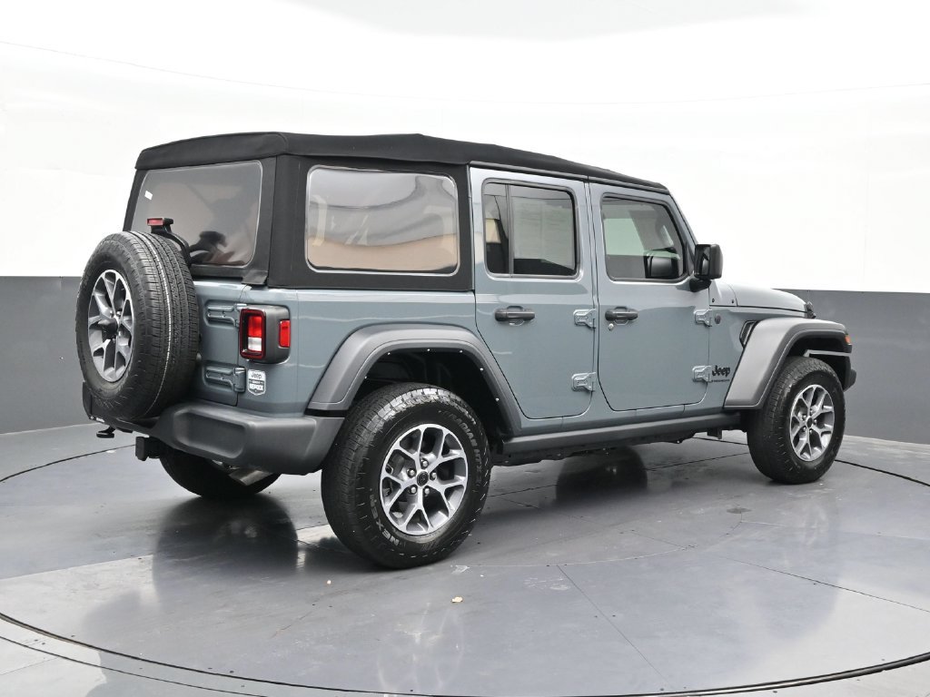 Used 2024 Jeep Wrangler Unlimited Sport AWD/4WD image 5