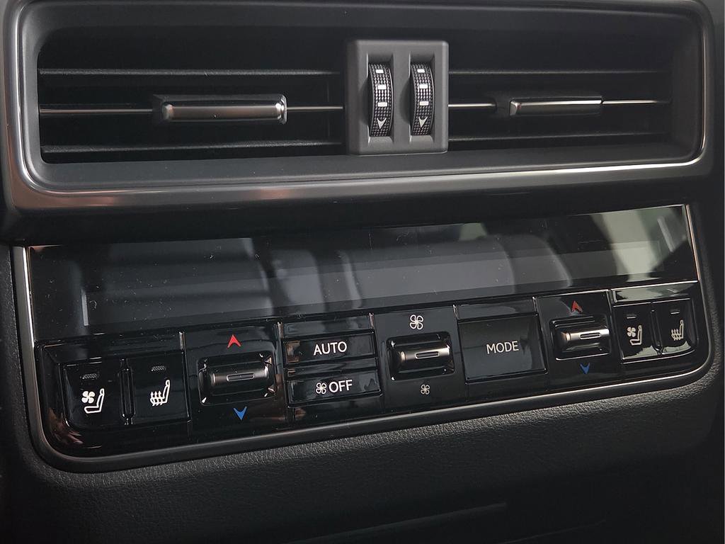 New 2026 Lexus LX 600 4WD w/ Luxury Package image 15