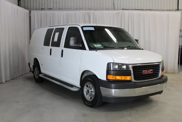 Used 2017 GMC Savana 2500 RWD image 32