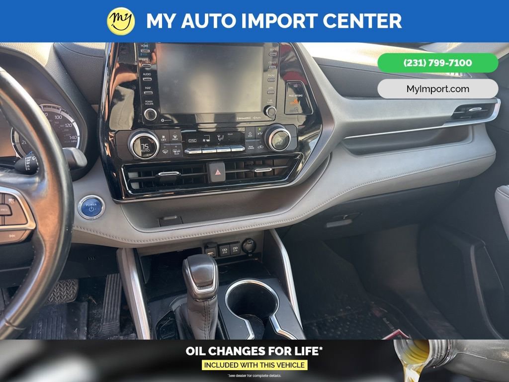 Used 2020 Toyota Highlander LE image 10
