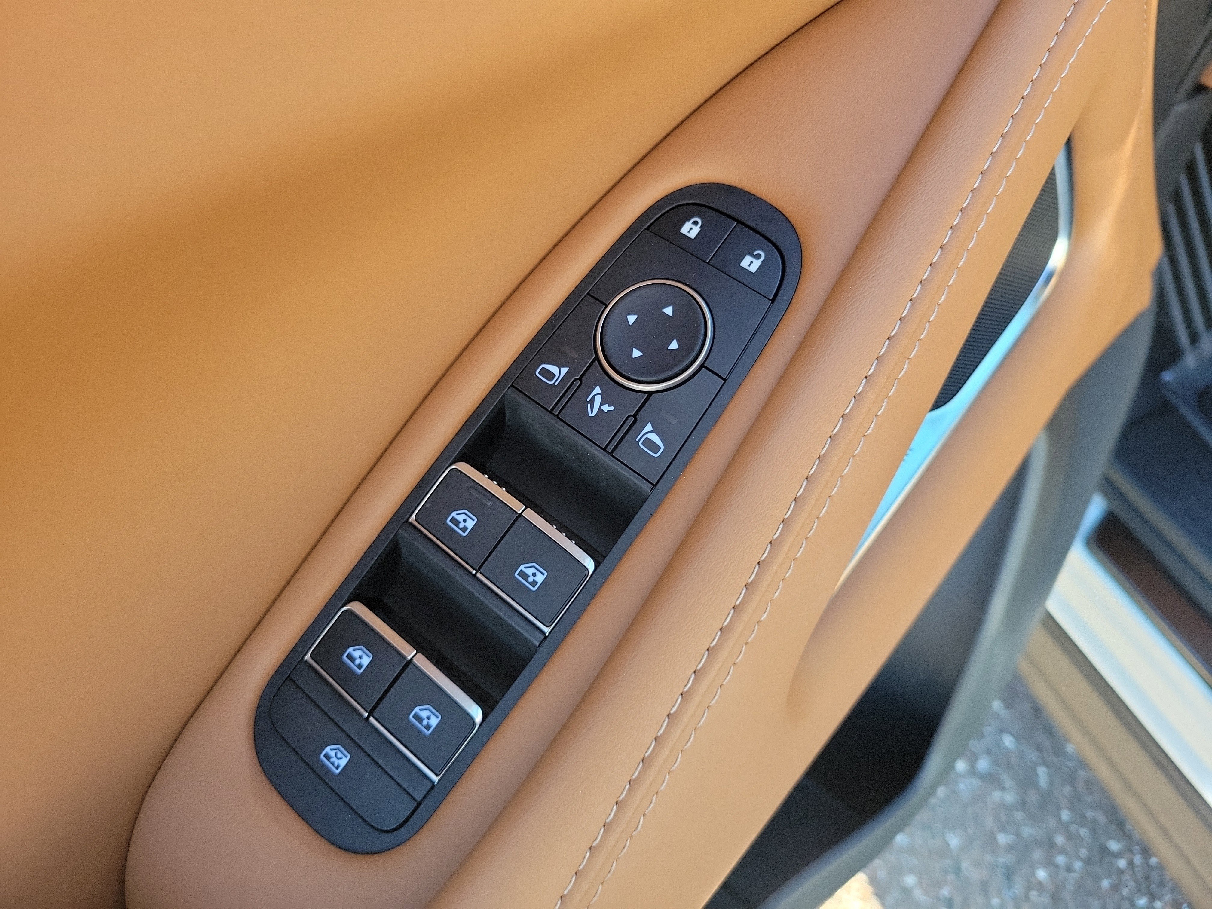 New 2026 INFINITI QX60 Autograph w/ Dark Cargo Package image 23