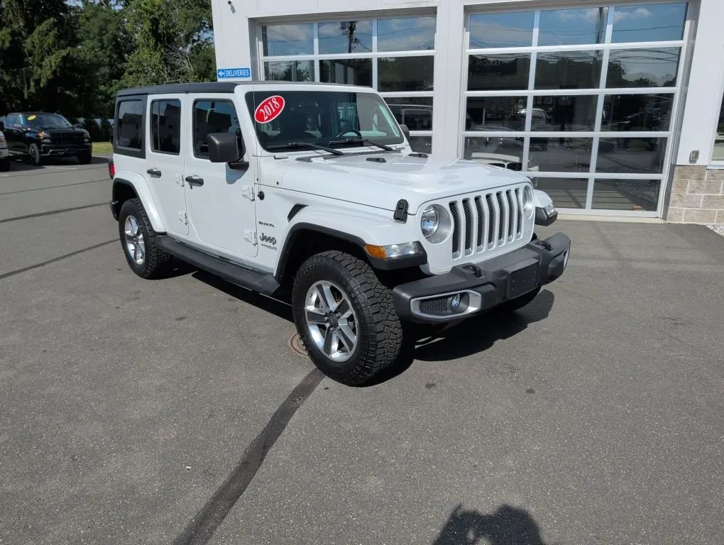 Used 2018 Jeep Wrangler Unlimited Sahara AWD/4WD image 13