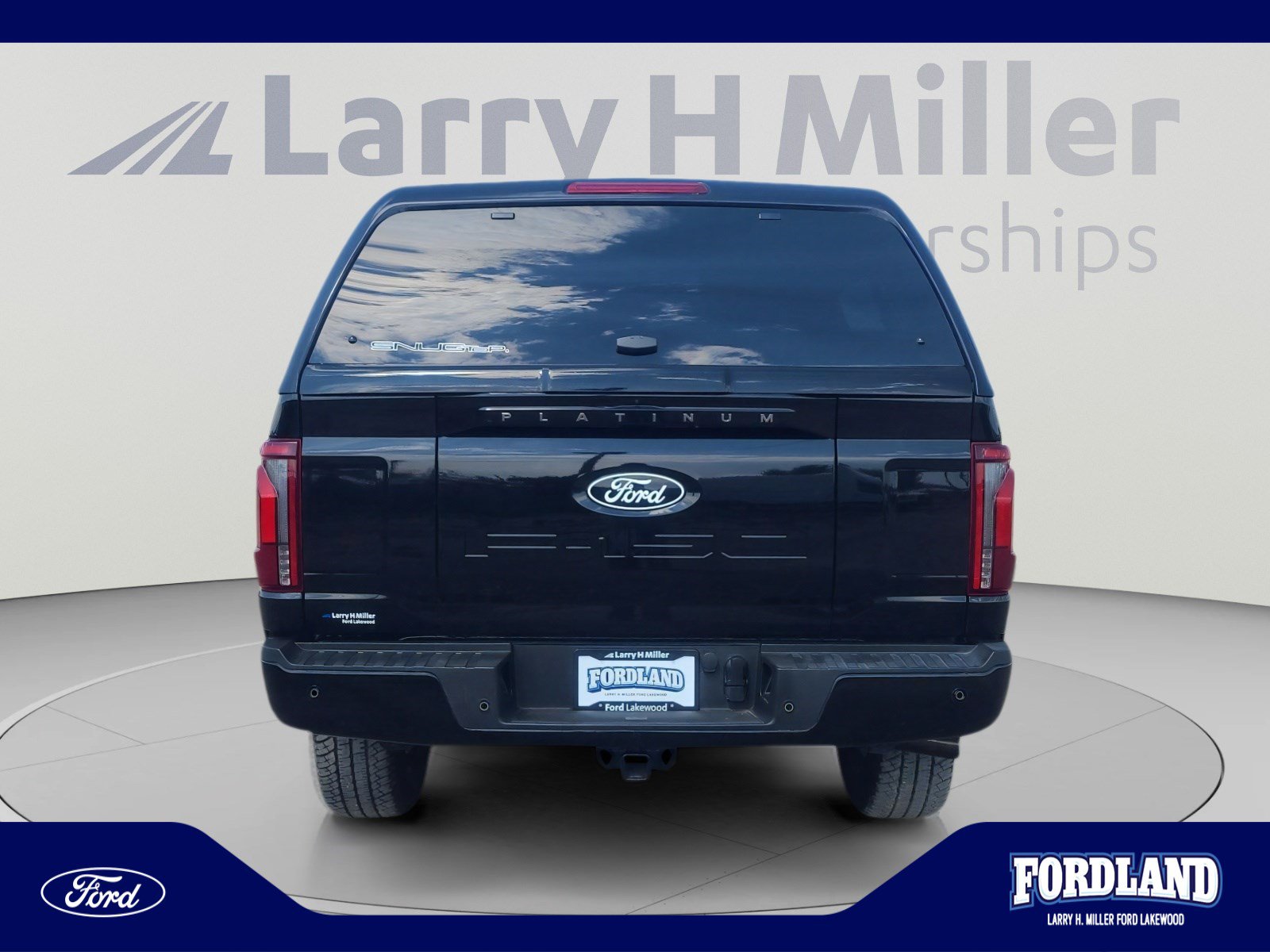 Used 2025 Ford F150 Platinum w/ FX4 Off-Road Package AWD/4WD image 4