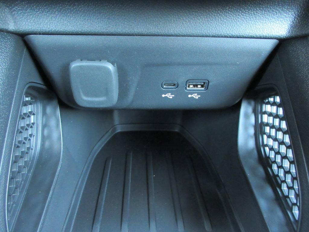 New 2026 Chevrolet TrailBlazer LT w/ LPO, Blackout Package FWD image 29