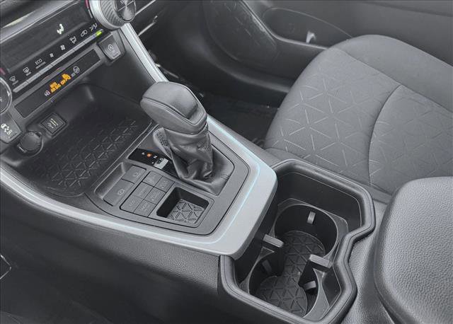 Used 2024 Toyota RAV4 XLE image 16