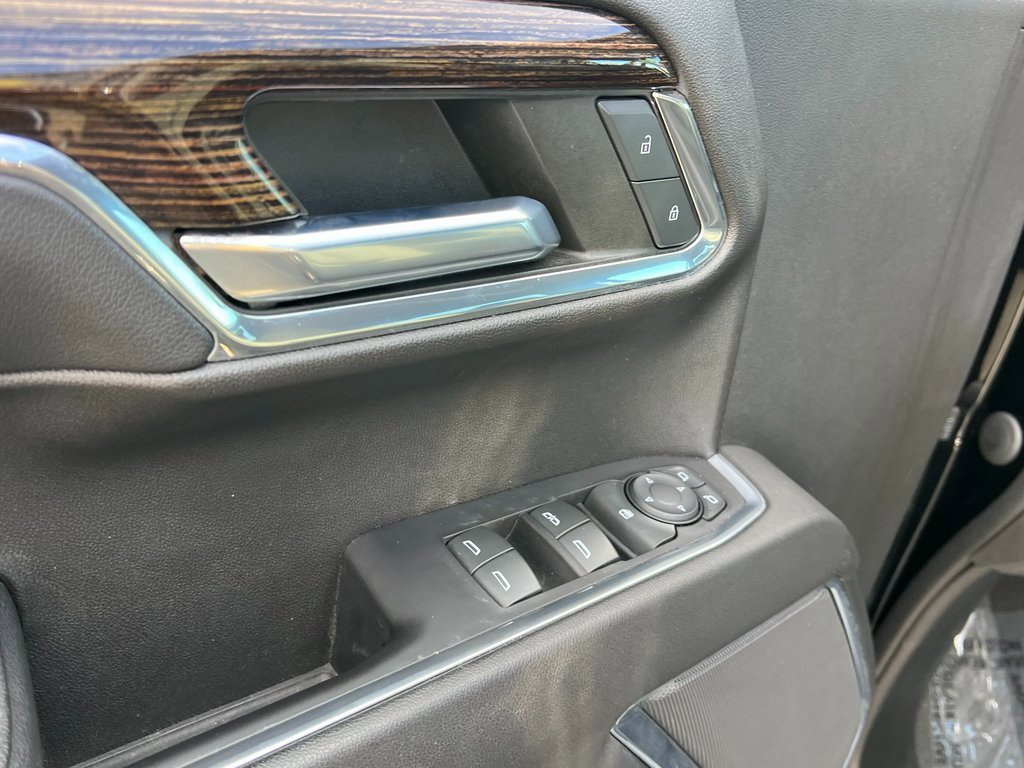 Used 2023 GMC Sierra 1500 Elevation image 21