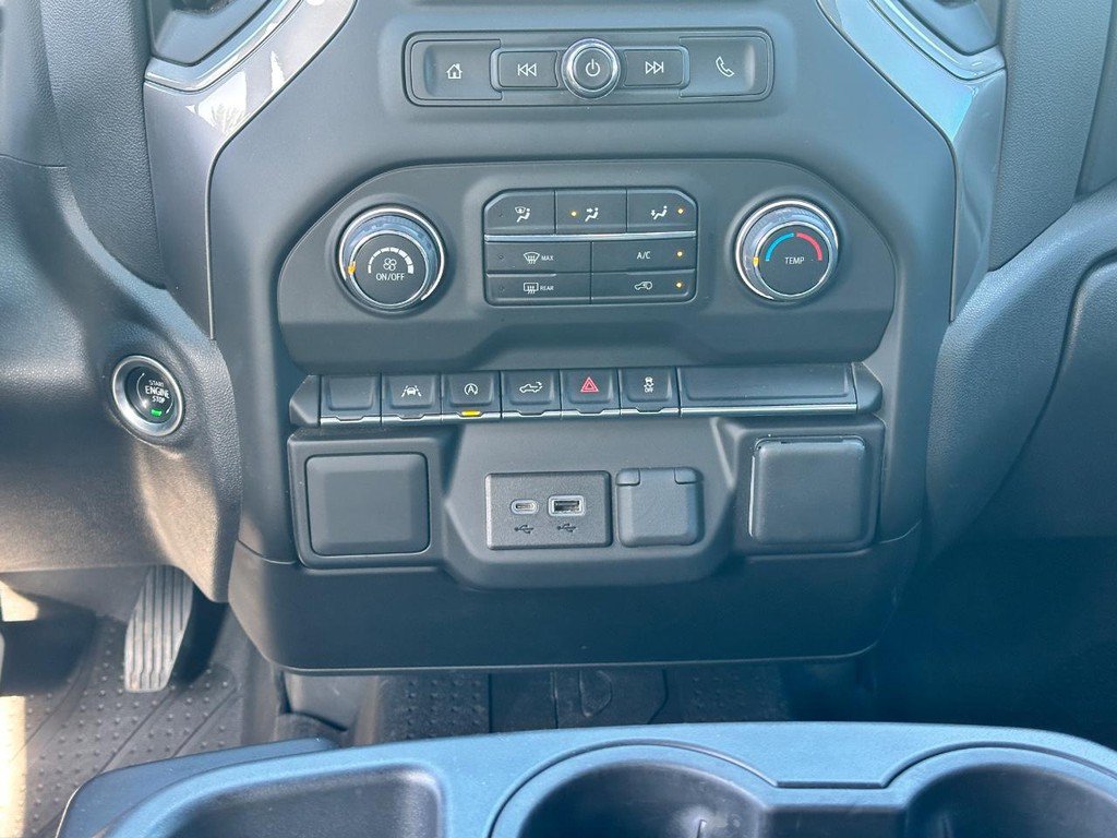 Used 2022 Chevrolet Silverado 1500 Custom AWD/4WD image 14