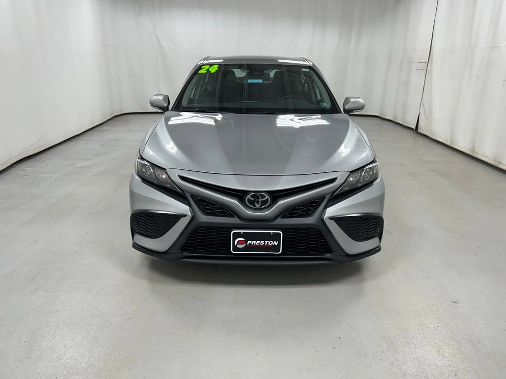 Certified 2024 Toyota Camry SE w/ Convenience Package FWD image 3