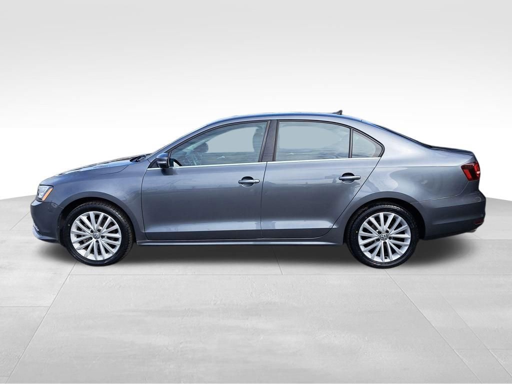 Used 2016 Volkswagen Jetta SEL image 2